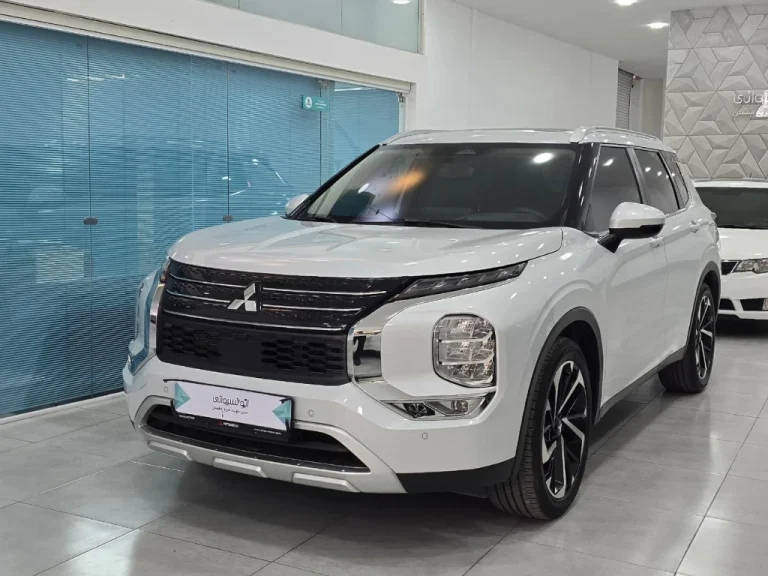 میتسوبیشی اوتلندر M line مدل 2023