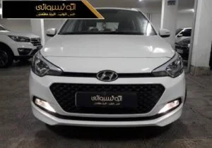 عکس جلوی هیوندای آی بیست