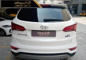 عکس عقب هیوندای سانتافه