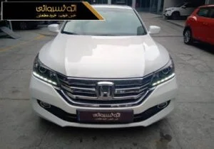 عکس جلوی هوندا آکورد