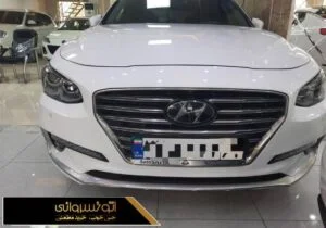 عکس جلوی آزرا 2018