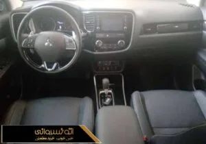 عکس داخل اوتلندر