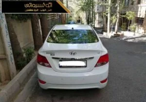 عکس عقب هیوندای اکسنت