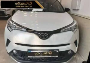 عکس جلوی تویوتا سی اچ آر