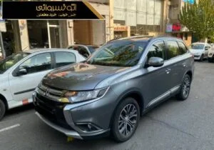 عکس جانبی میتسوبیشی اوتلندر