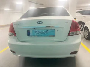 کیا سراتو 2008 سفید