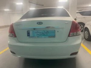 کیا سراتو 2008 سفید
