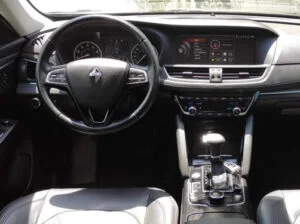 borgward-bx7-ultimate-2018-Black-