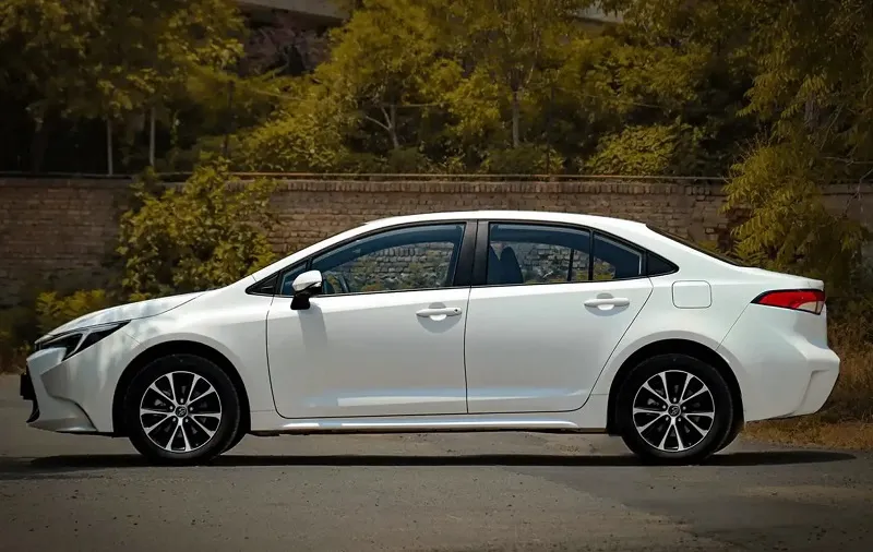 خرید تویوتا لوین